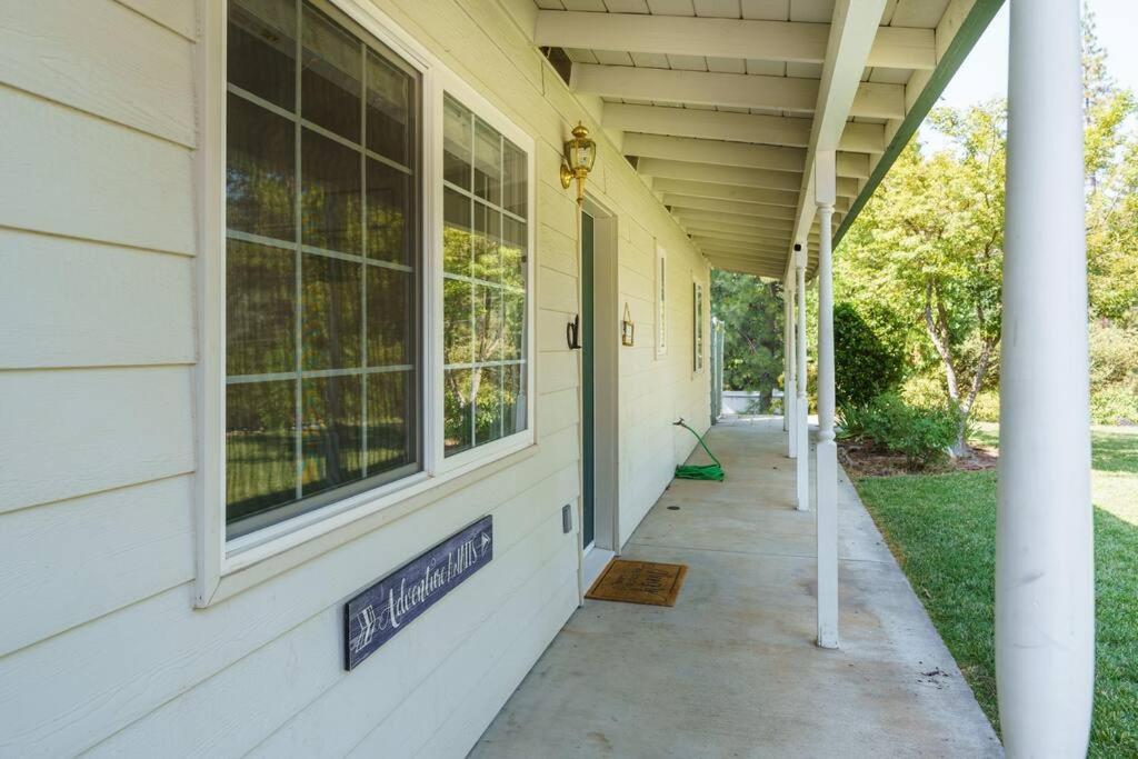 Acorn House - Charming House In Heaven With Pool Table With Lovely Backyard Oakhurst