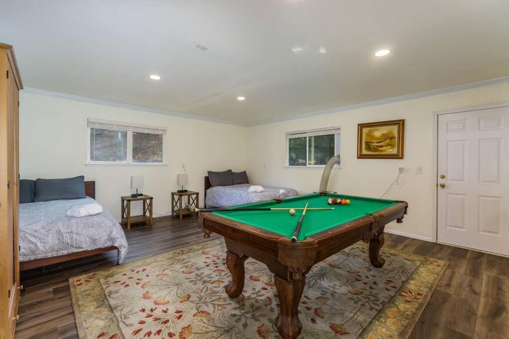 Acorn House - Charming House In Heaven With Pool Table With Lovely Backyard * Oakhurst